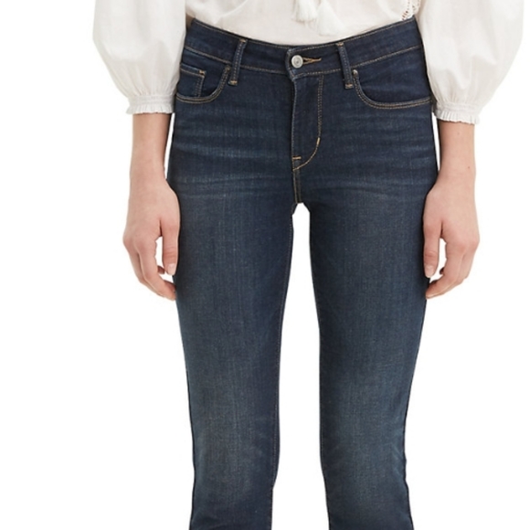 Levi's Jeans - Picture 4 of 8